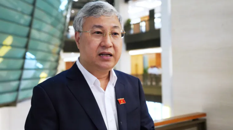 Điều hành xăng dầu, không thể đùn đẩy bộ nọ, bộ kia