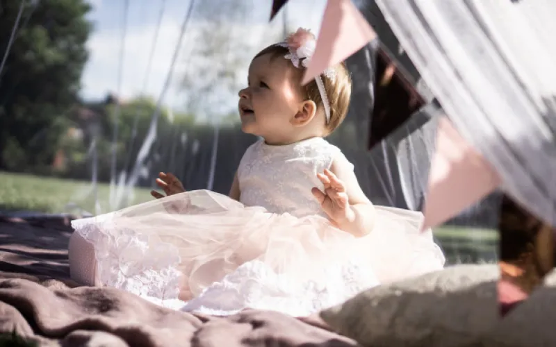 Cô gái gốc Việt đi 99 nước trên thế giới