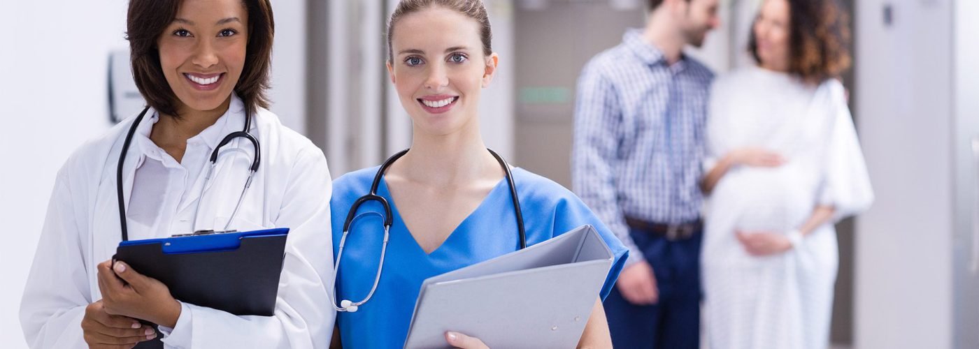 Difficulties in Teaching Diagnostic Reasoning in the Digital Age: the Critical Role of the Teacher-Clinician Mentor